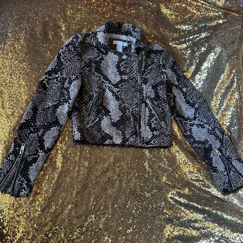 H&M Women Snake Print Jacket with Metal details Color Brown Size 4 - Picture 14 of 14